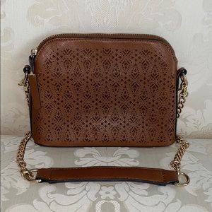 Small medium brown crossbody